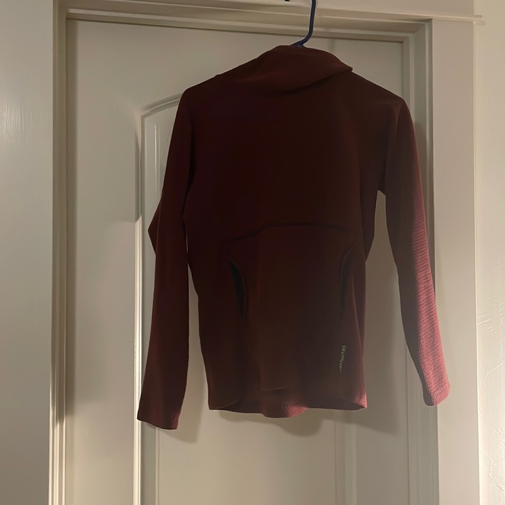 Maroon Melanzana